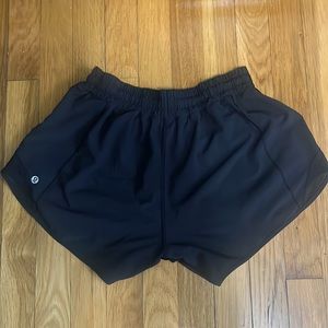 Lululemon Tall Hotty Hot Low-Rise Short